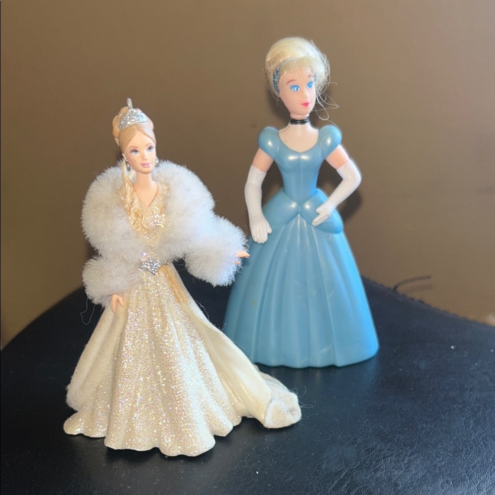 Vintage Barbie 2000 Series 4 Vintage Holiday Christmas Ornament